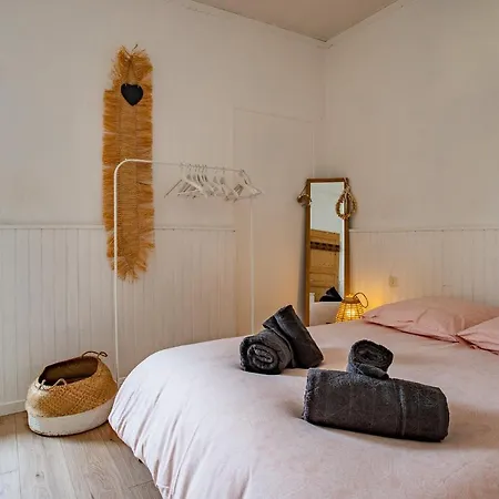 Villa à 2 Pas De La *