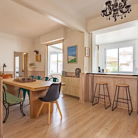 A 2 Pas De La Вилла Аркашон