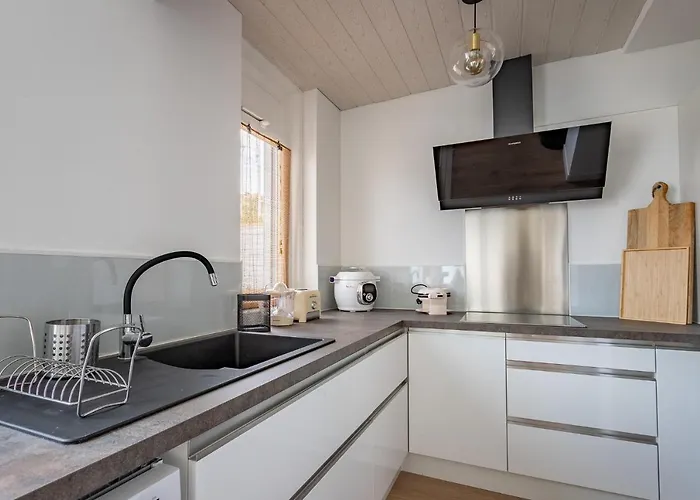 Willa A 2 Pas De La *